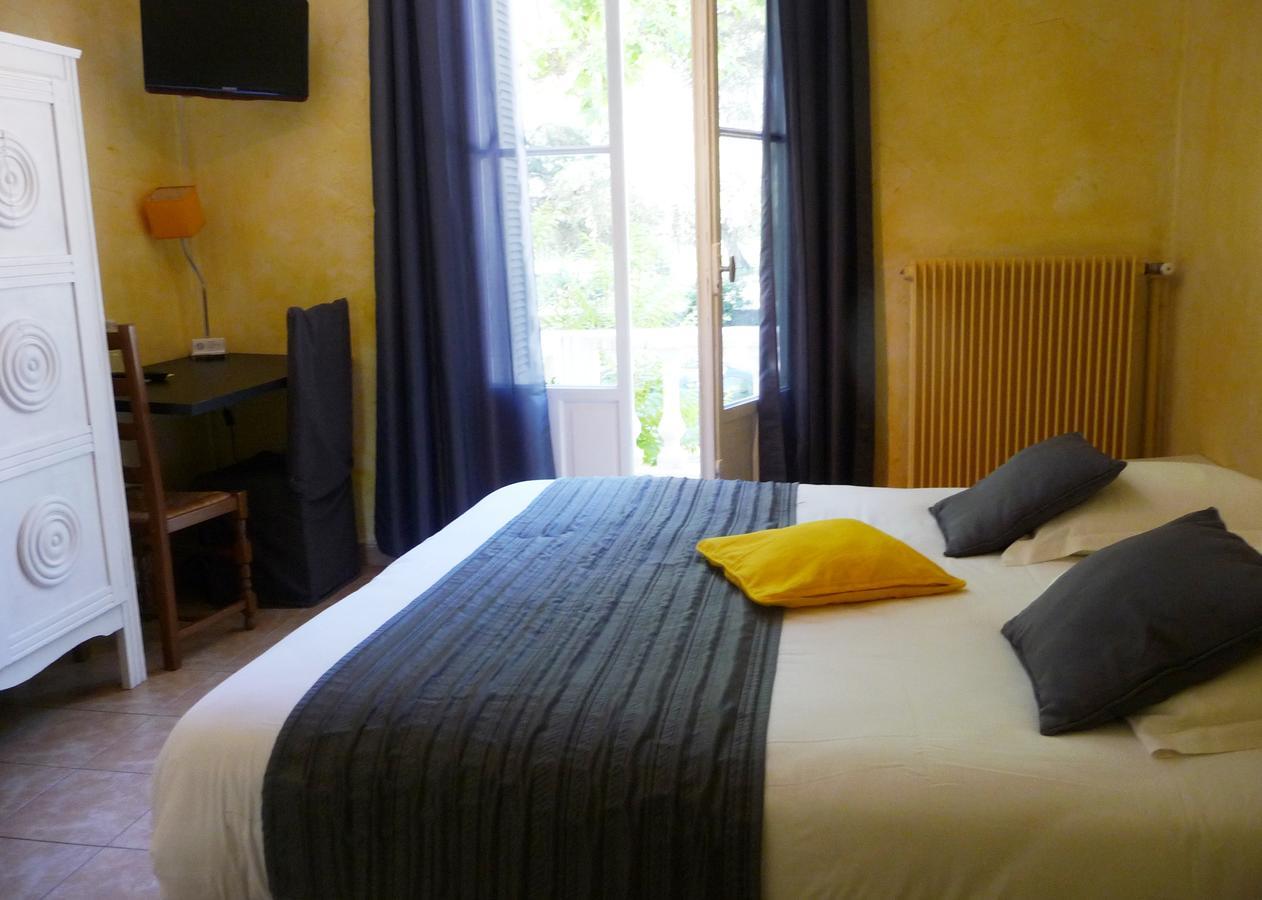 Hotel Restaurant Le Colombier Remoulins Eksteriør billede